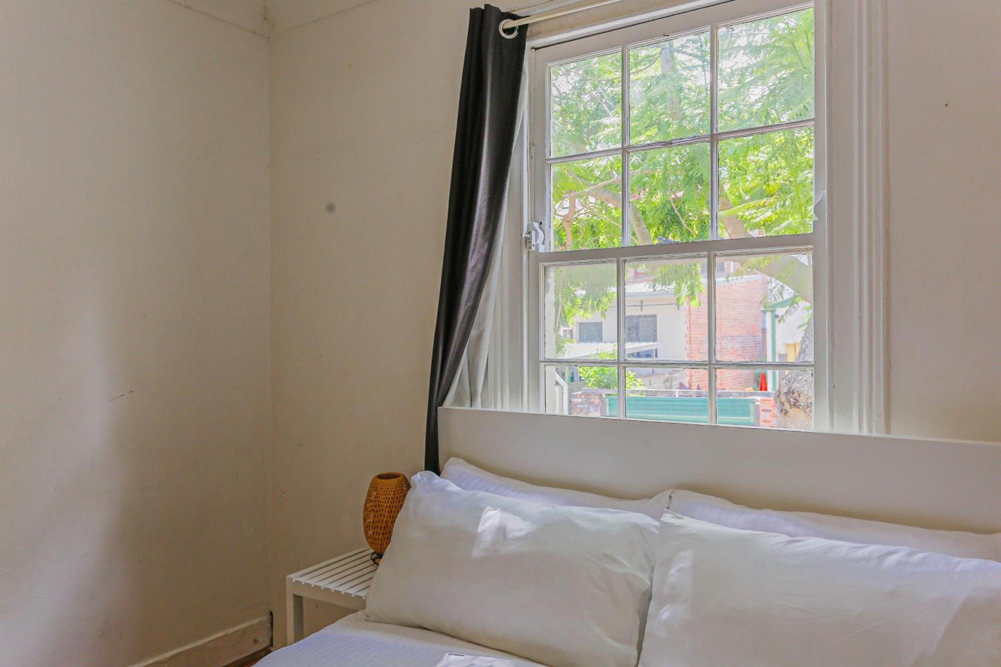 Delightful 2 Bedroom House Pyrmont 2 E-bikes Included